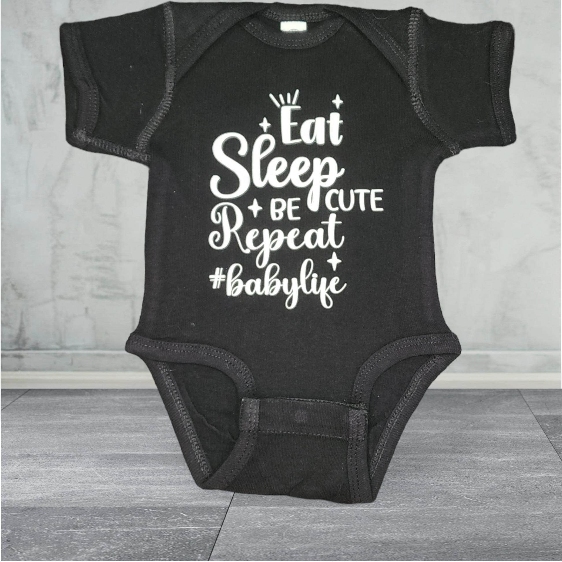 Baby onesie - Crafts by Serenity